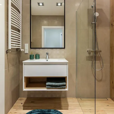 Vipwarsawapartments Pl Sienna 65 Apartman