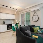 Vipwarsawapartments Pl Sienna 65